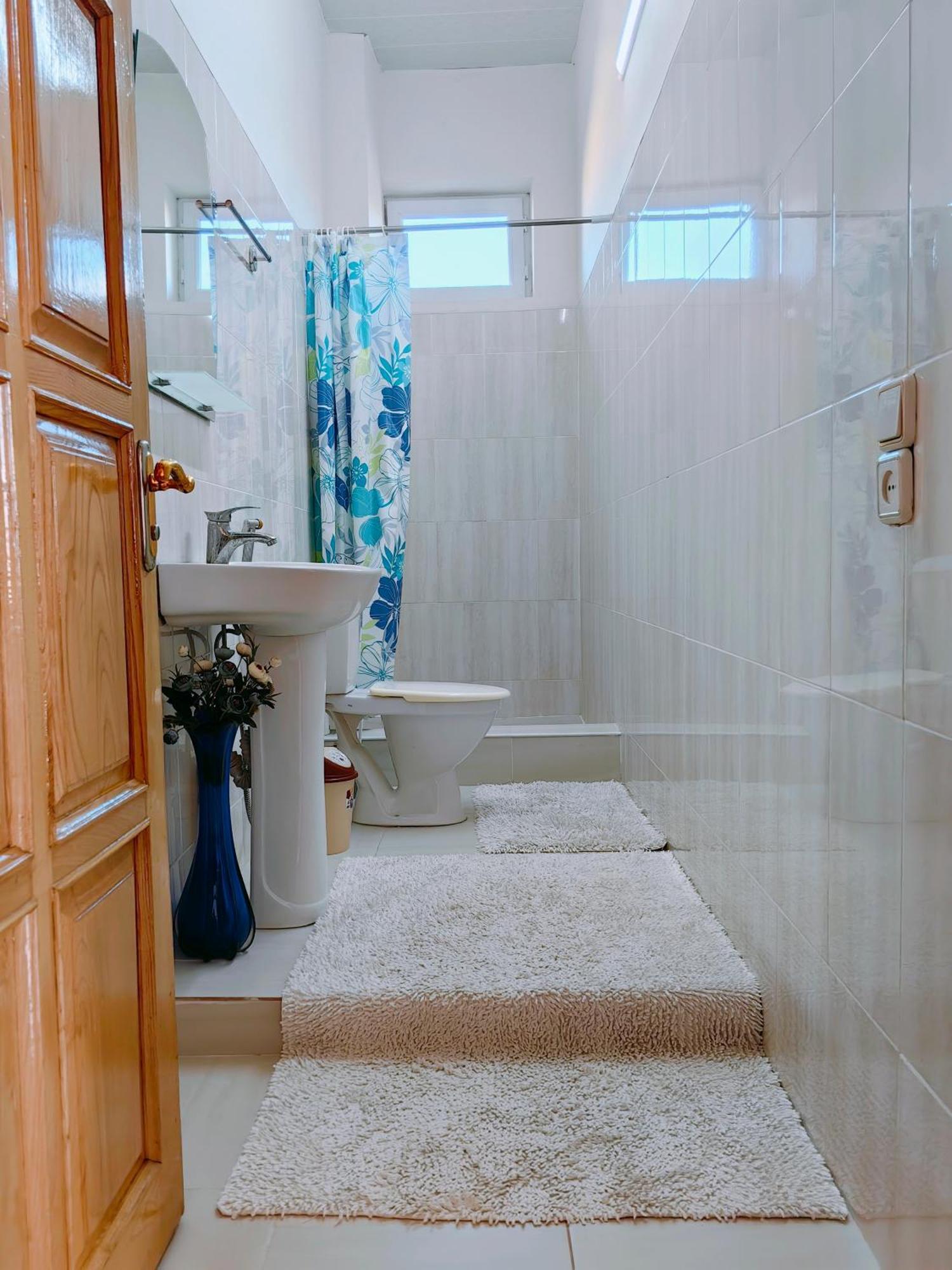Guest House Metreveli Street 19 Khashuri ภายนอก รูปภาพ
