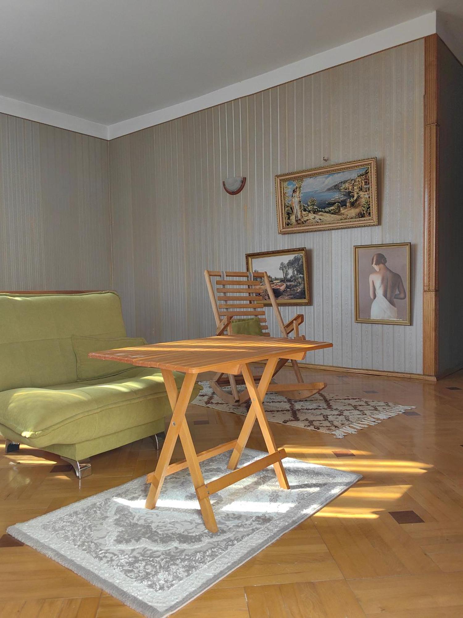 Guest House Metreveli Street 19 Khashuri ภายนอก รูปภาพ